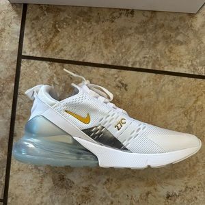 Nike Air Max 270 ESS